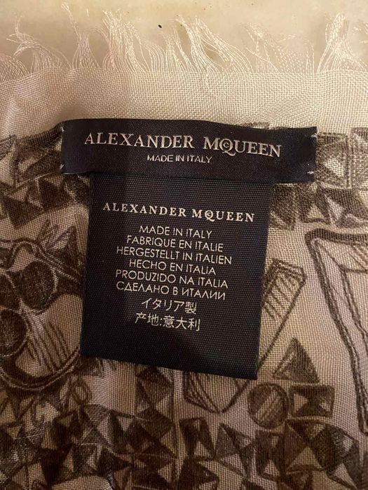 Оригинален шал, Mcqueen