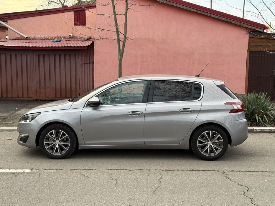 Peugeot 308//An Fabricatie 2017//1.2 Benzina