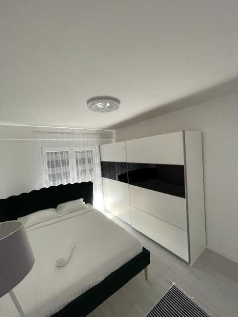 Продава се Тристаен апартамент в София, Света Троица - 106 кв.м за 1661 €/кв.м - Снимка #8