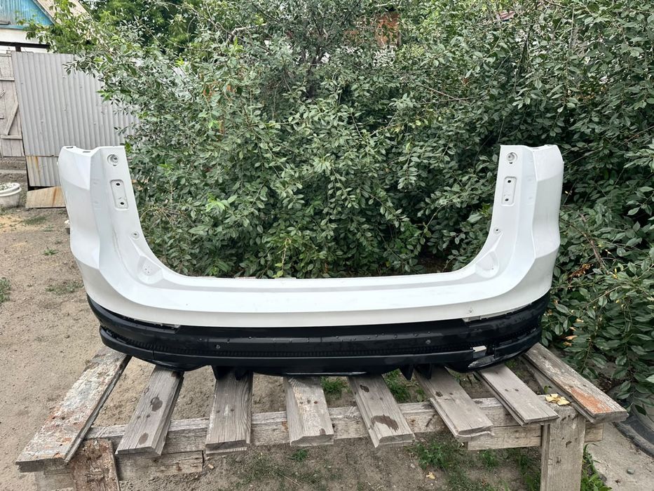 Продам бампер Jetour X70