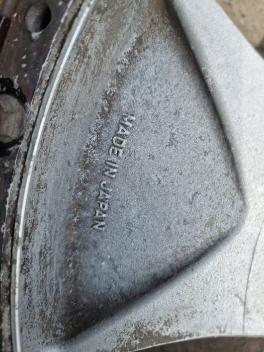 Продам диски оригинал R17