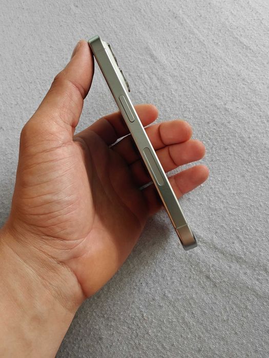 iPhone 15 Pro Alb 256GB impecabil eSim