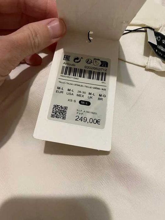 249 euro Massimo Dutti rochie midi ivory alb-crem pe gat maneci lungi