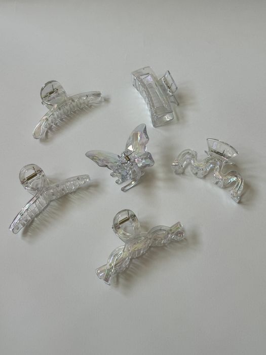 Новые качественные и модные серьги в Наличии