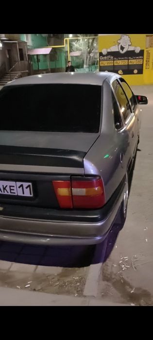 Опел вектра а 1995 1.8