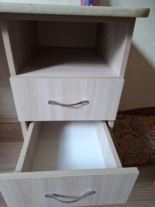 Продам письменный стол