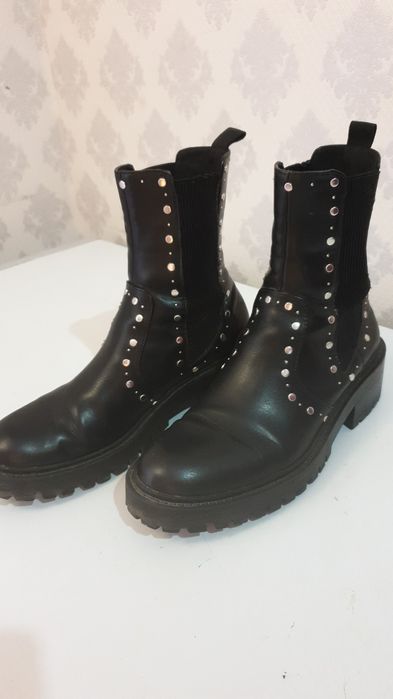 Продам сапоги челси