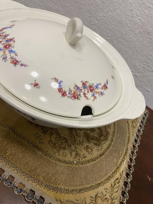 Холандски супник от порцелан