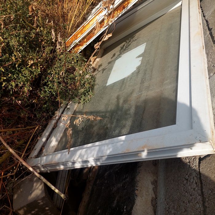 Продам тамбур  пластиковый