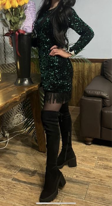 Продам платье и костюм