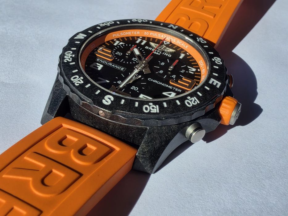 Breitling Endurance Pro 44мм