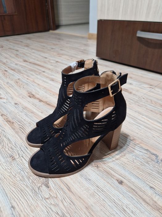 Sandale negre boho