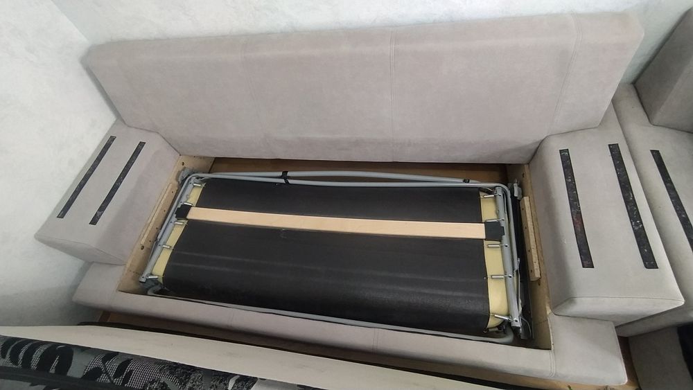 Продам диван, в хорошем состоянии