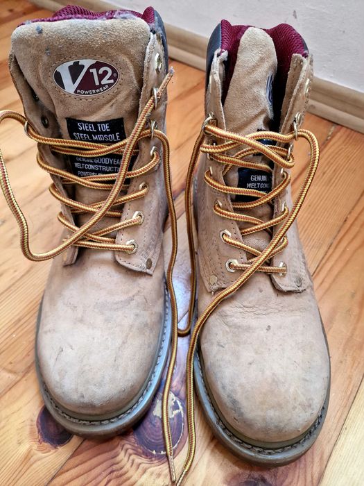 Строителни обувки с метал 43 номер