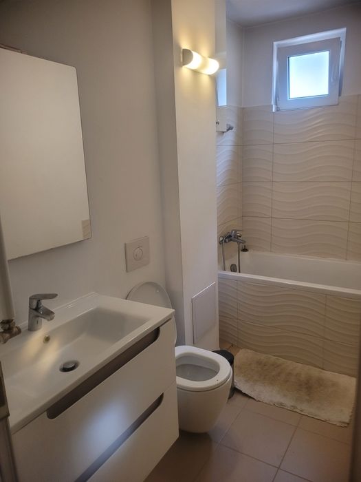 Chirie apartament cu 2 camere