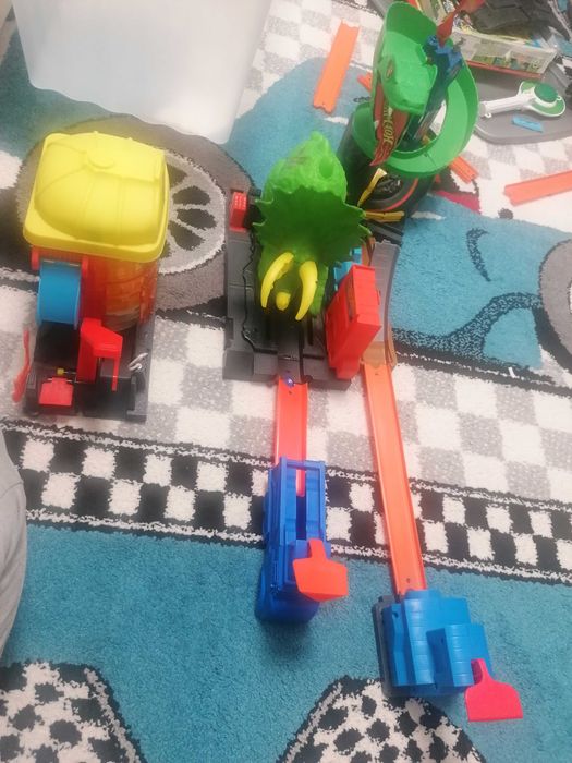 Писти Hot WHEELS