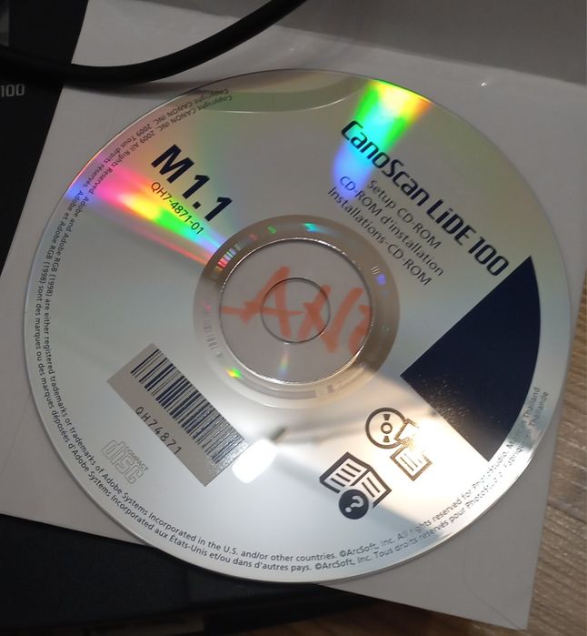 Reducere 50%, Editare Foto, Scanner profesional CANON SCAN LIDE 100,,