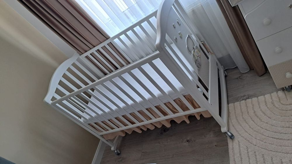 Vand patut de bebe complet echipat