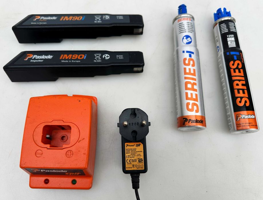 PASLODE IM90i- Акумулаторен такер за дърво 50-90мм