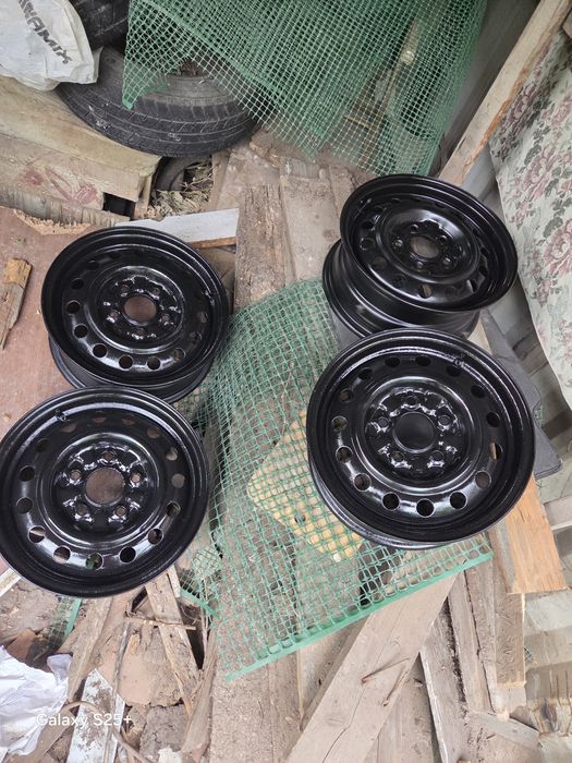 Продаю диски  5x114.3 R14