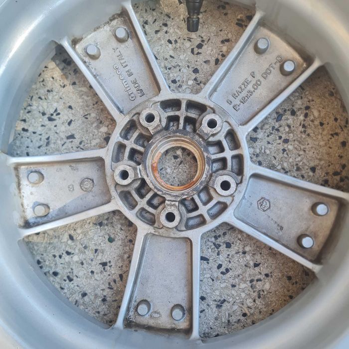 Продавам джанта за VESPA GTS