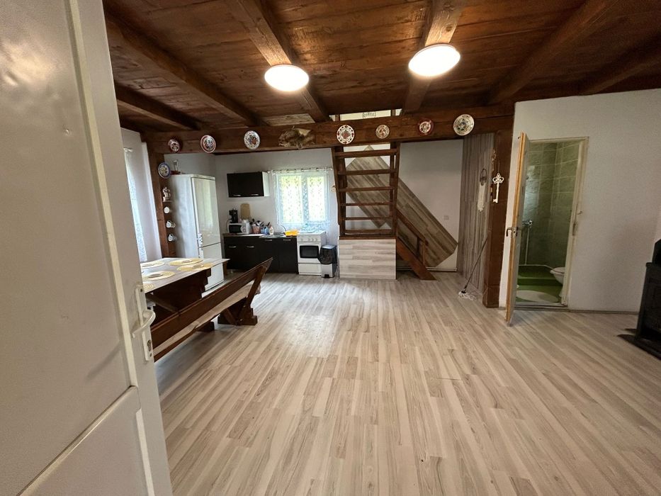 Închiriez cabana in zona frumoasa !Disponibilă de 1Mai!