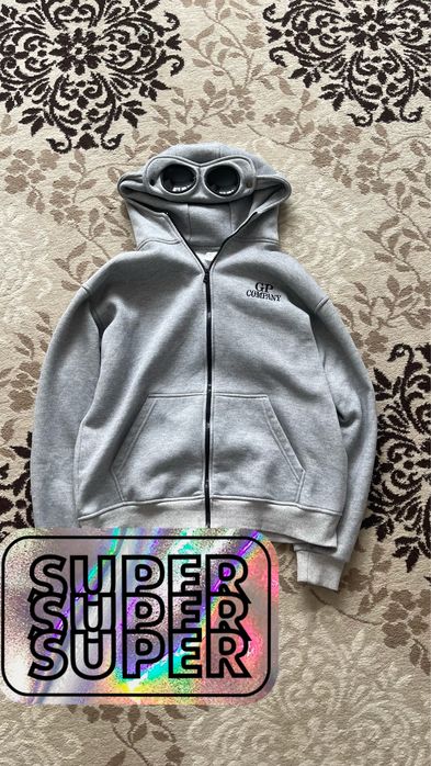 Кофта с капюшоном