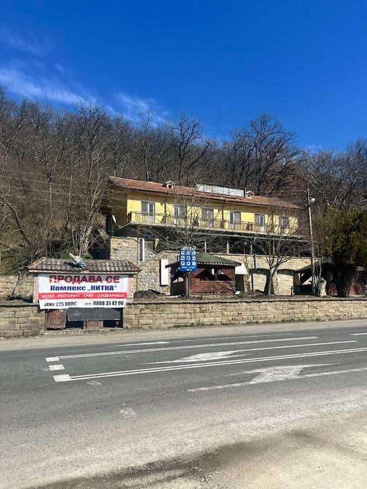 Продава се Заведение в Бургас, Промишлена зона - Лозово - 1699 кв.м за 133 €/кв.м - Снимка #1