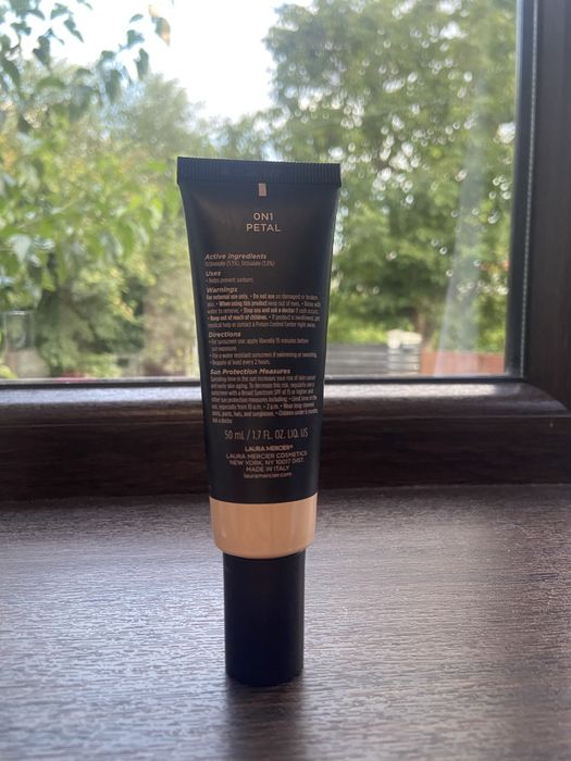 Tinted moisturizer Laura Mercier
