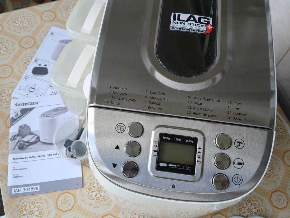 Vand masina de paine Silvercrest, ca noua, 850 W, 16 programe,carte retete,pret 400 lei!