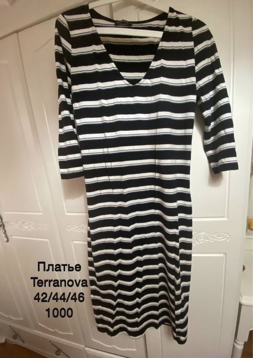 Платье Terranova