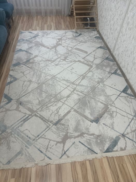 Продам отличный ковёр