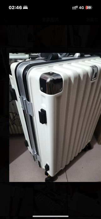 Чемодан новый не пользовались