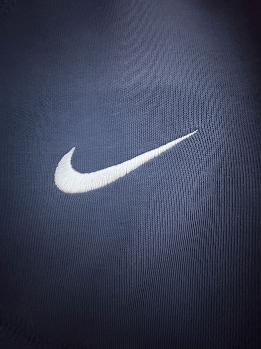 Nike tech чисто нов!!!