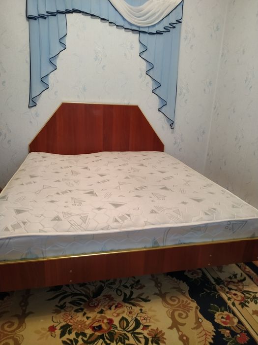 Кровать двухспальная, размер 170х190