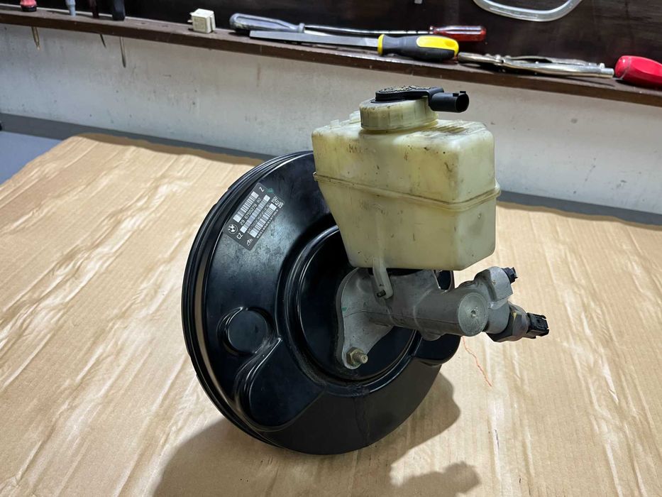 Серво със спирачна помпа за BMW E46 (DSC)