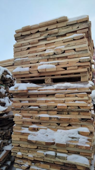 Доски дрова в Астане