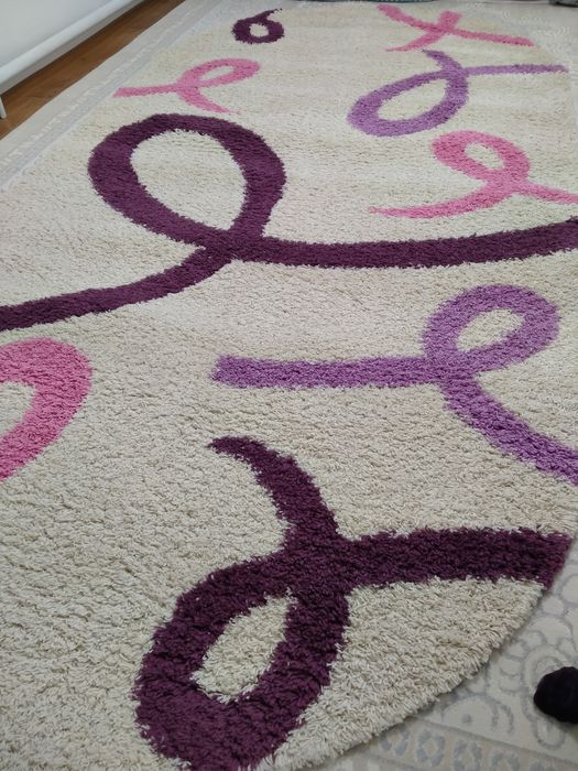 Овалны ковер продаеться