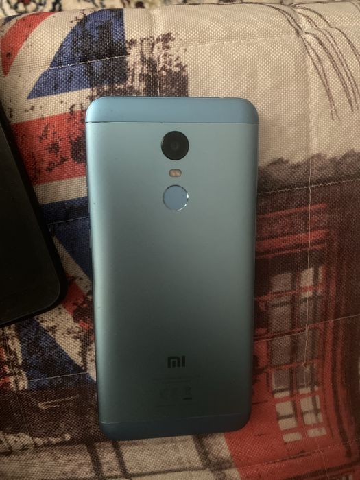 Телефон Remi а 5 плюс