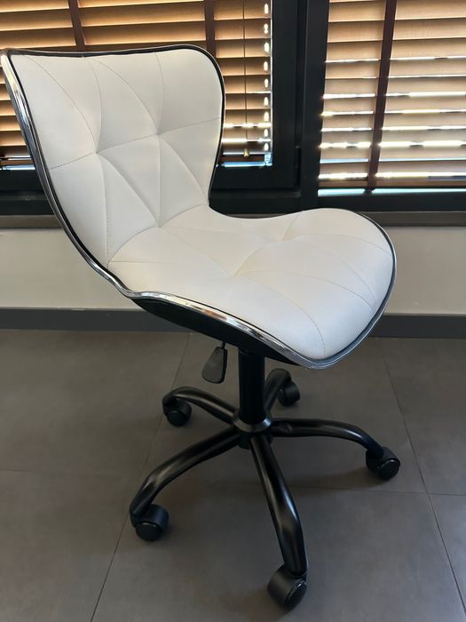 СТОЛ НА КОЛЕЛЦА BROOKLYN black- 2г гаранция и безплатна доставка