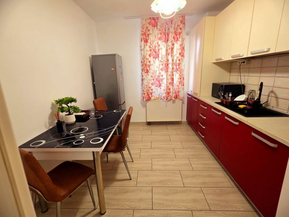 Proprietar, inchiriez apartament 2 cam. Semidec. Zona Torontalului