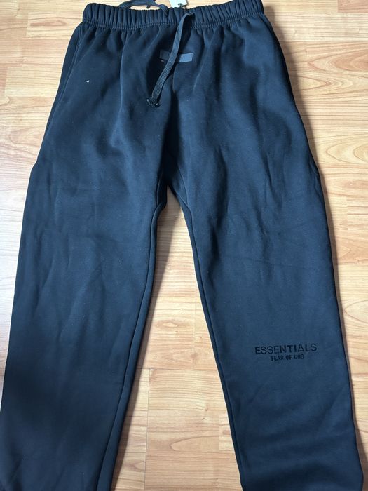 Pantaloni essentials