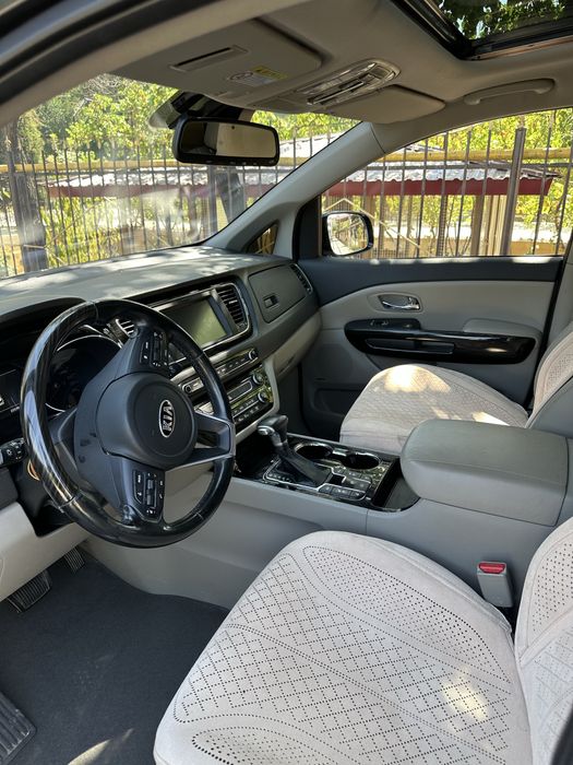 Kia Carnival енг фули