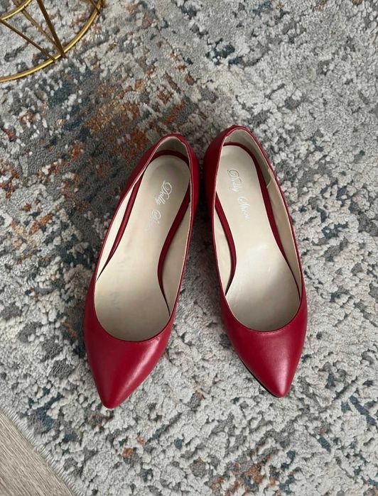 Balerini din piele, rosii