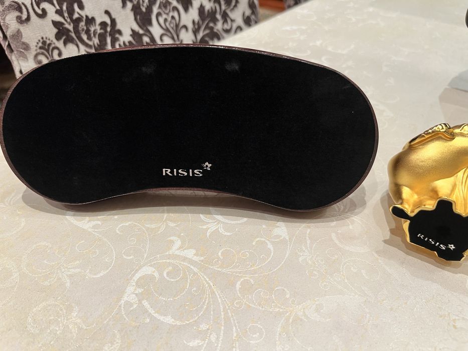 Статуэтки RISIS Сингапур 24К золото