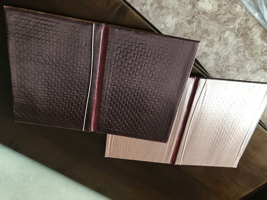 Адресные  папки 2 шт.  б/у