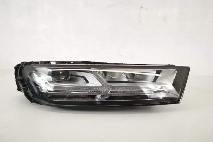 Far Dreapta Original Full Led In Stare Buna Audi Q7 4M 2015 2016 2017