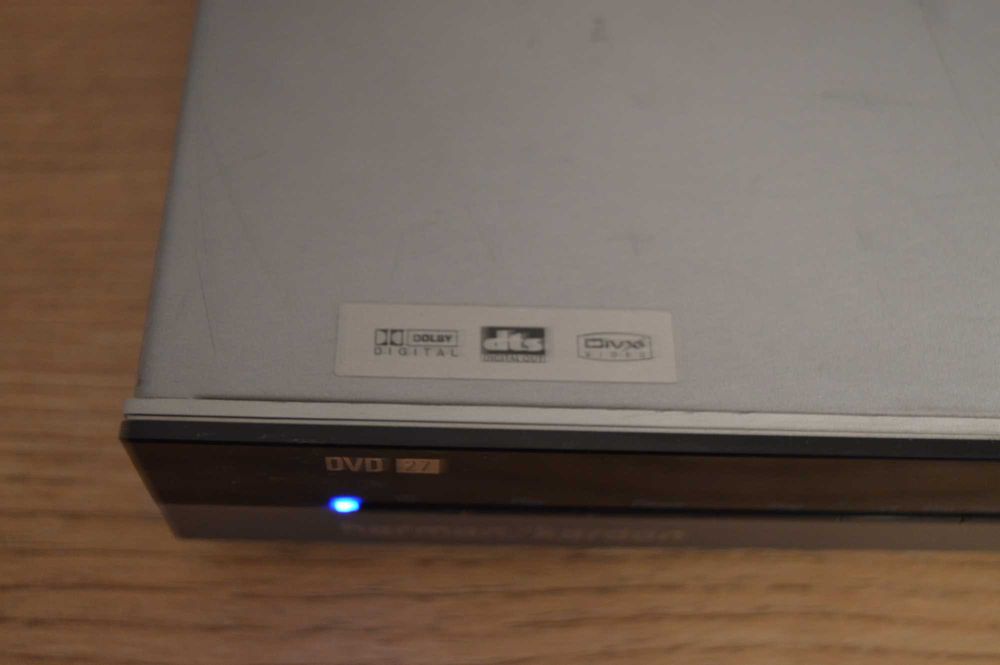 DVD плеър Harman/Kardon 27