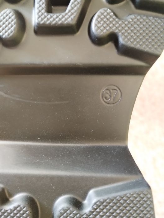 Демисезонные ботинки