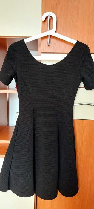 Rochie neagra cu maneca scurta, marimea 36